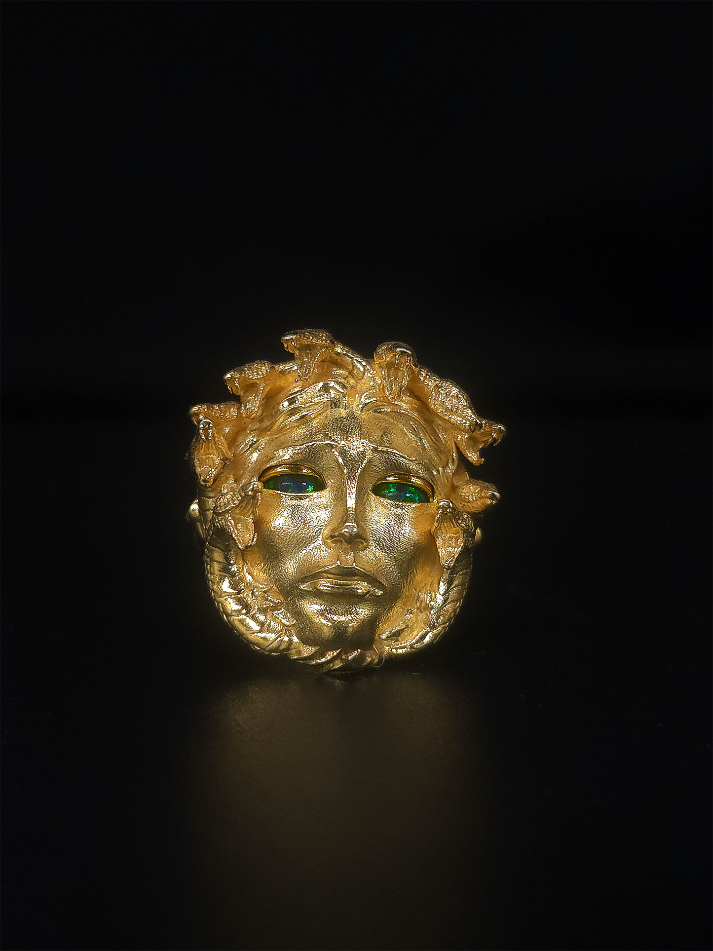 Medusa Full 18k Gold