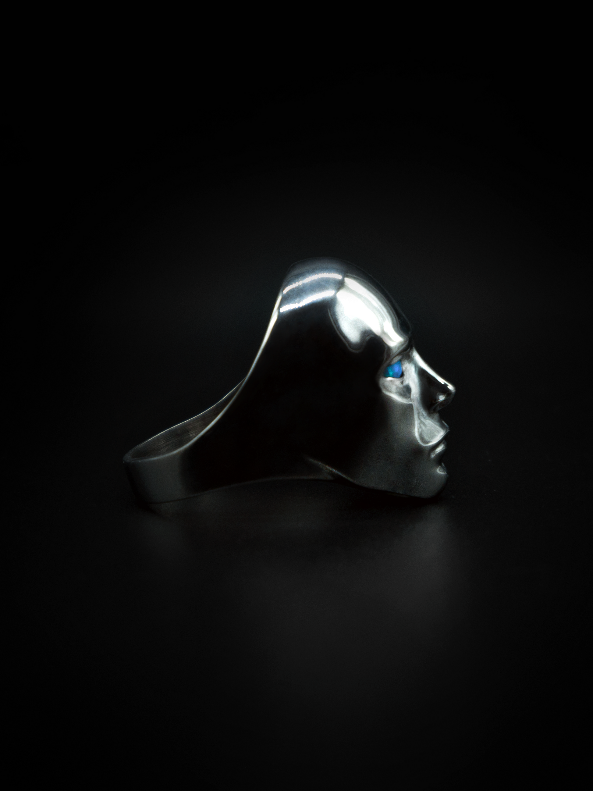 consuetudo ring, mens and womens jewelry, kinetic moving ring, sterling silver, blue opals side photo