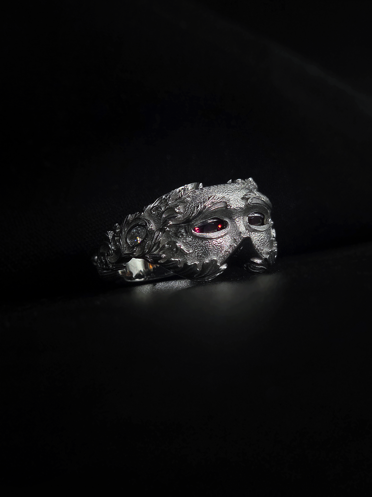 Étreinte 14k White Gold