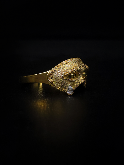 Gold mask Crainte with tear drop
