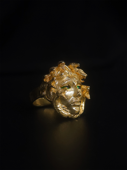 Medusa Full 18k Gold