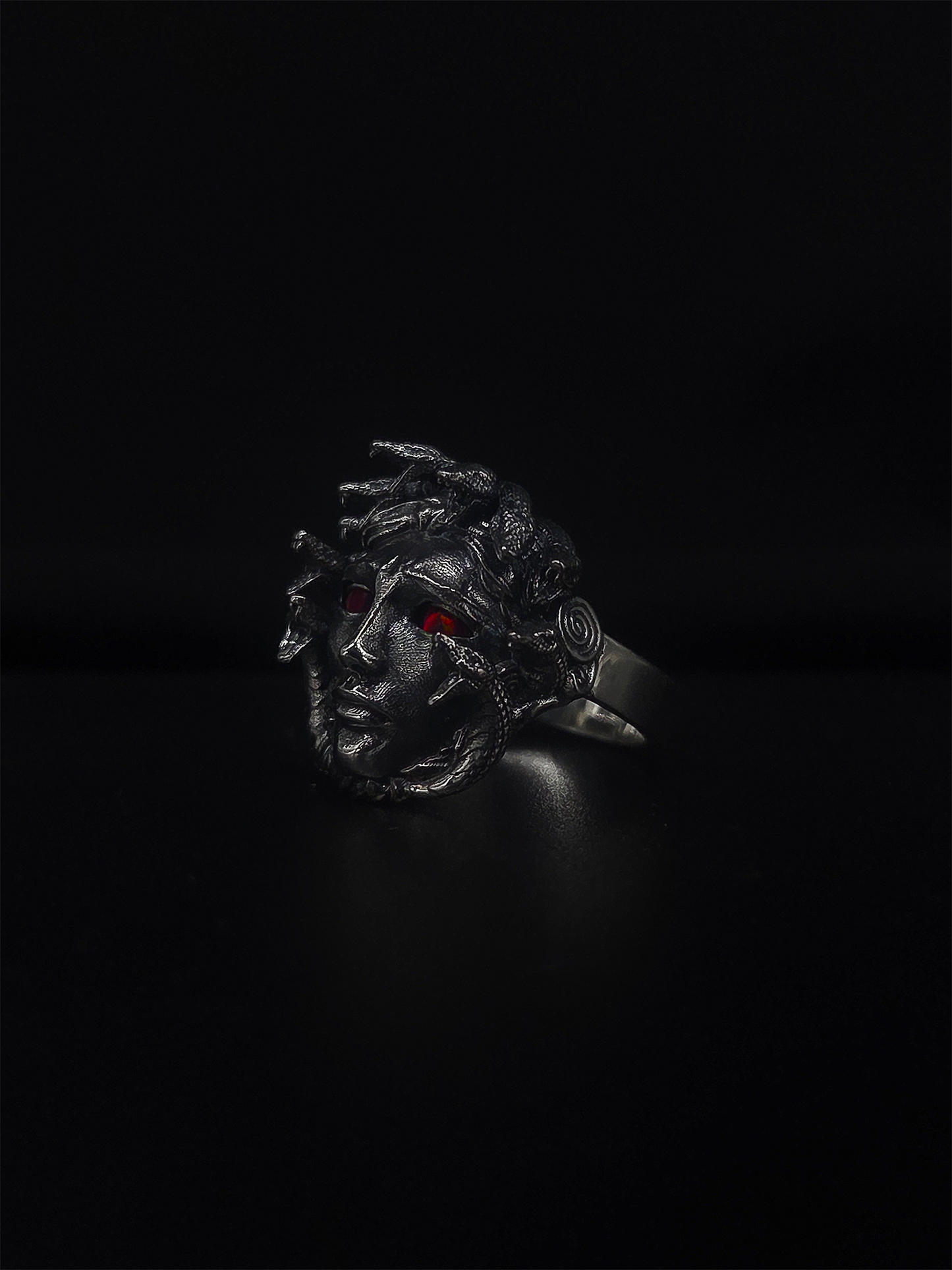 Medusa Full Silver